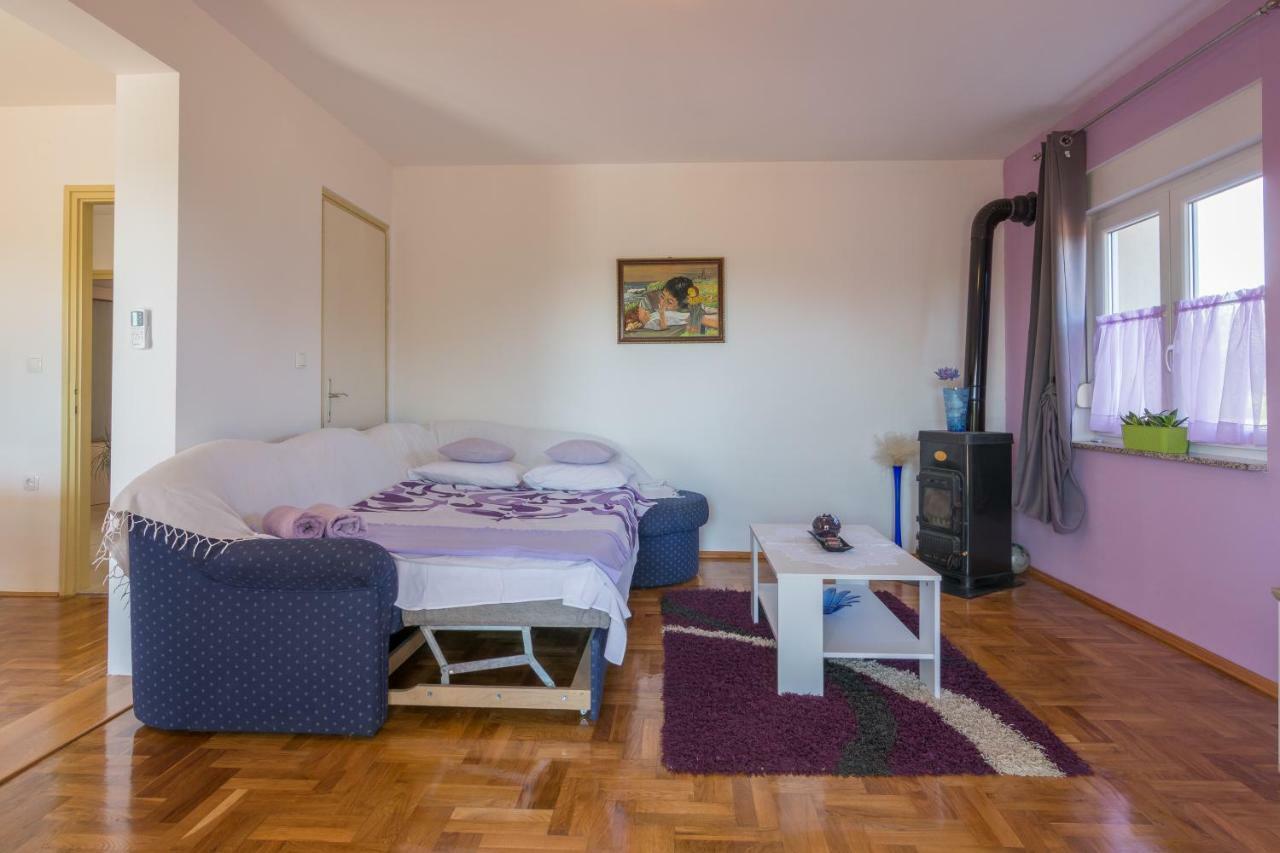 Apartments Lotus Sukošan エクステリア 写真